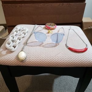 Bundle of Accessories